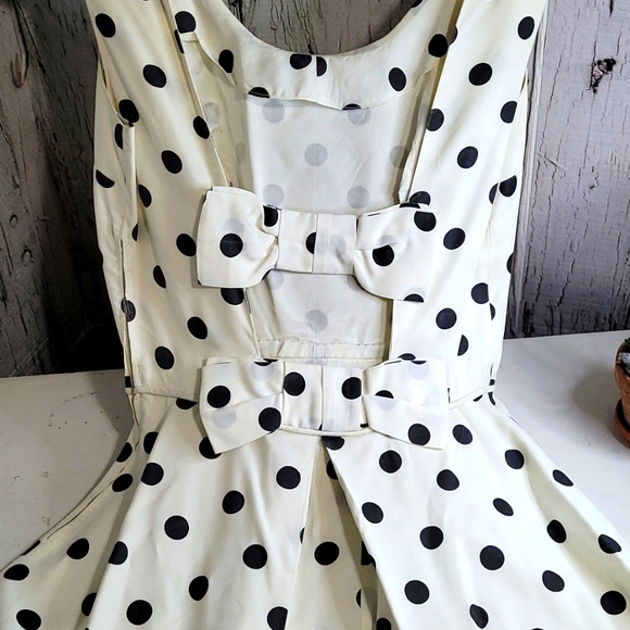 Vintage Pinup Style Polka Dot A-Line Dress 8 - Picture 5 of 7